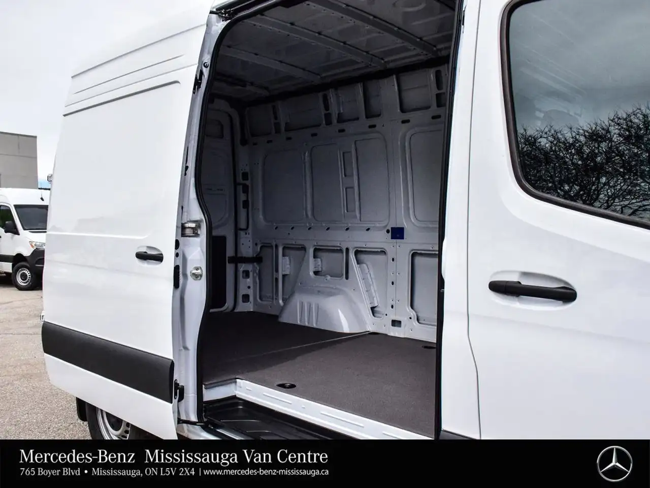 Mercedes-Benz Sprinter снимка Mercedes-Benz Sprinter