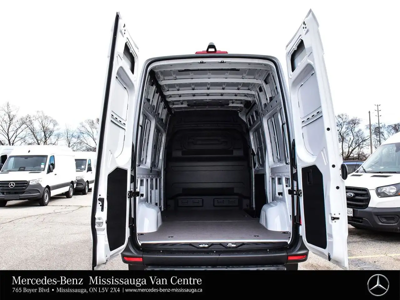 Mercedes-Benz Sprinter снимка Mercedes-Benz Sprinter