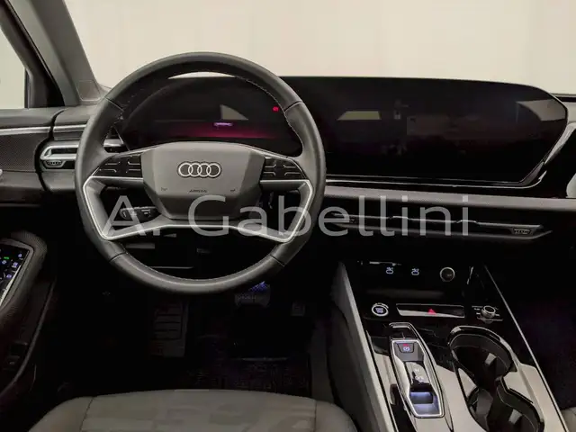 Audi A6 view 7