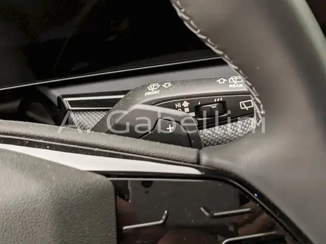 Audi A6 view 12