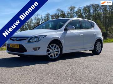 1.4i i-Drive Cool 5DRS AIRCO Leder-Int NAP Stoel-V