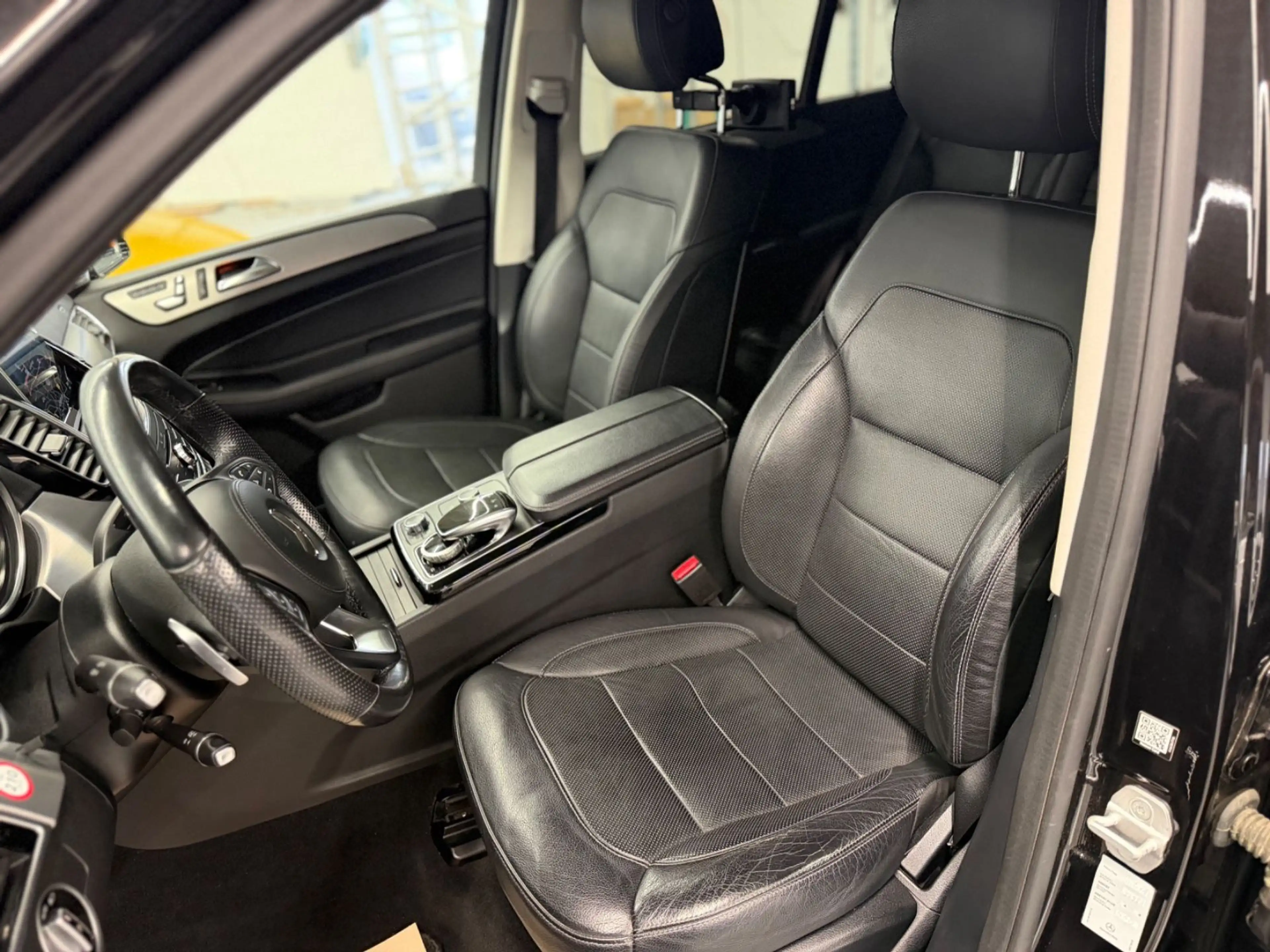 Mercedes-Benz GLS 350 d 4Matic LED Standheizung 7-Sitzer 360° — photo 15