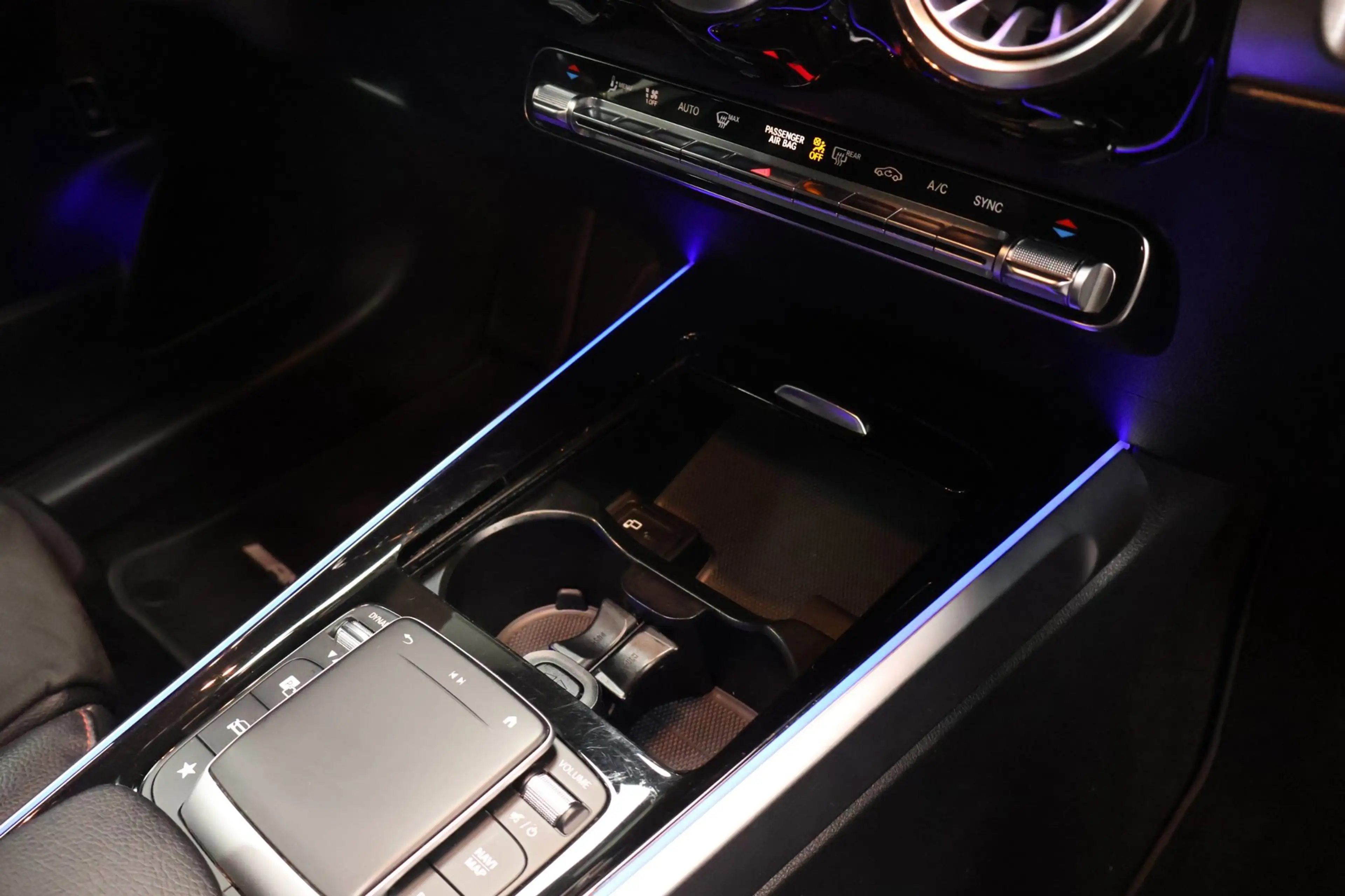 Mercedes-Benz Others GLB Premium Plus|Pano|Navi|Climate|Cruise| — photo 21