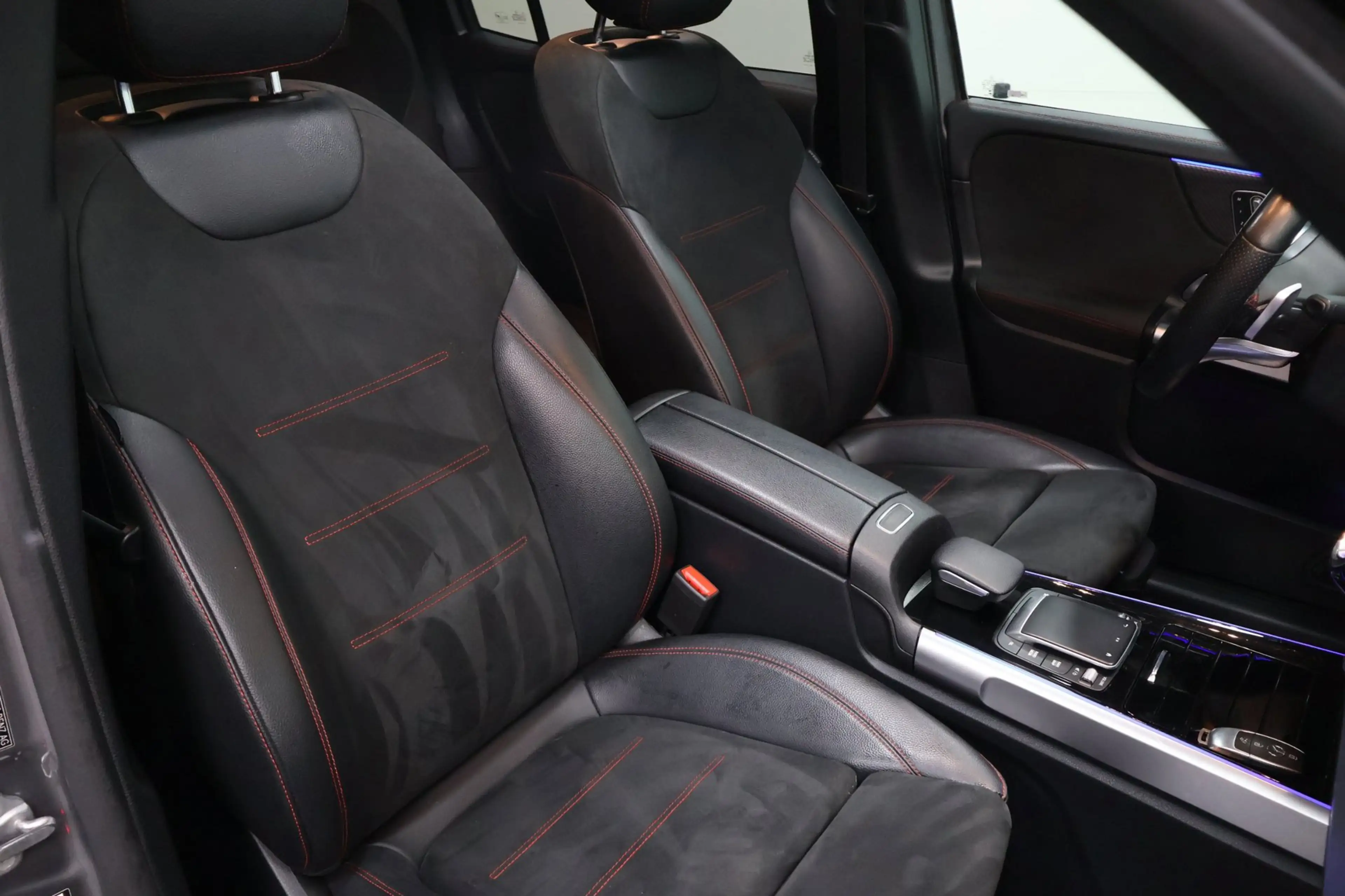 Mercedes-Benz Others GLB Premium Plus|Pano|Navi|Climate|Cruise| — photo 11