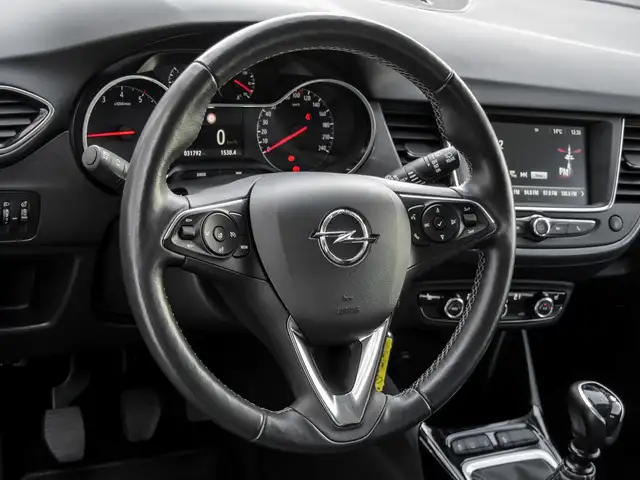 Opel Crossland view 9