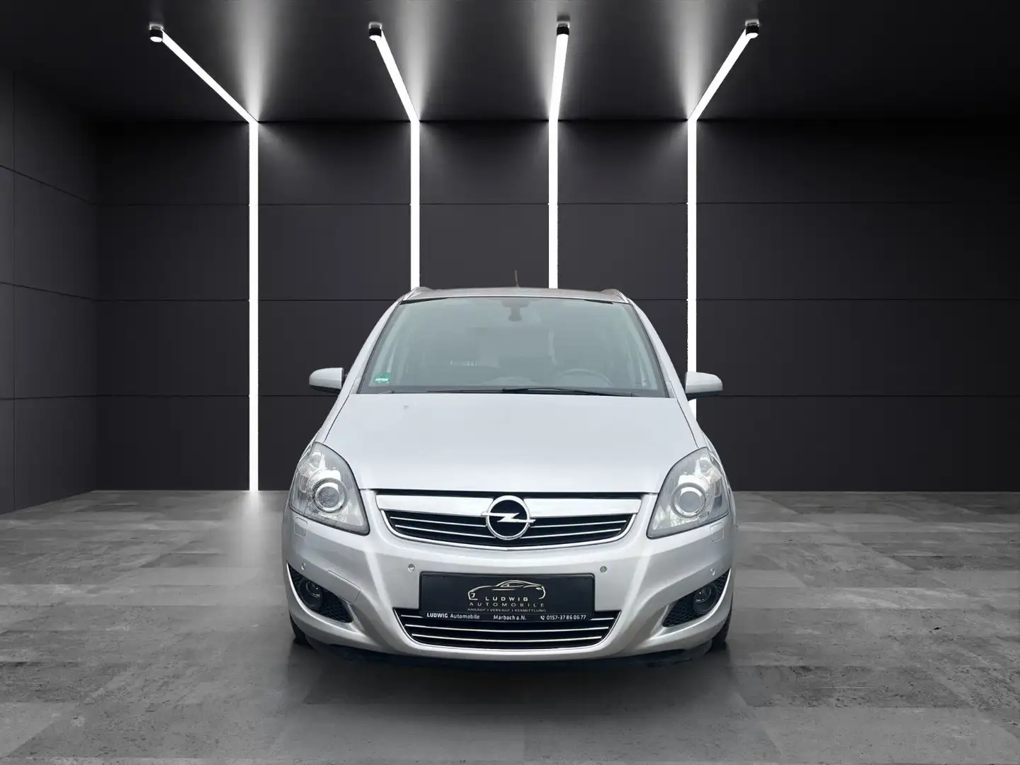 Opel Zafira B Innovation/AUTOMATIK / 7 SITZE / 1 HAND Argent - 2
