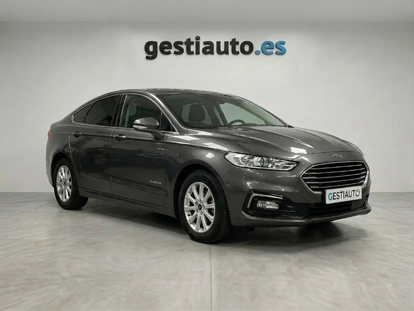 Ford Mondeo Sedán 2.0 HEV Titanium Plateado - 2