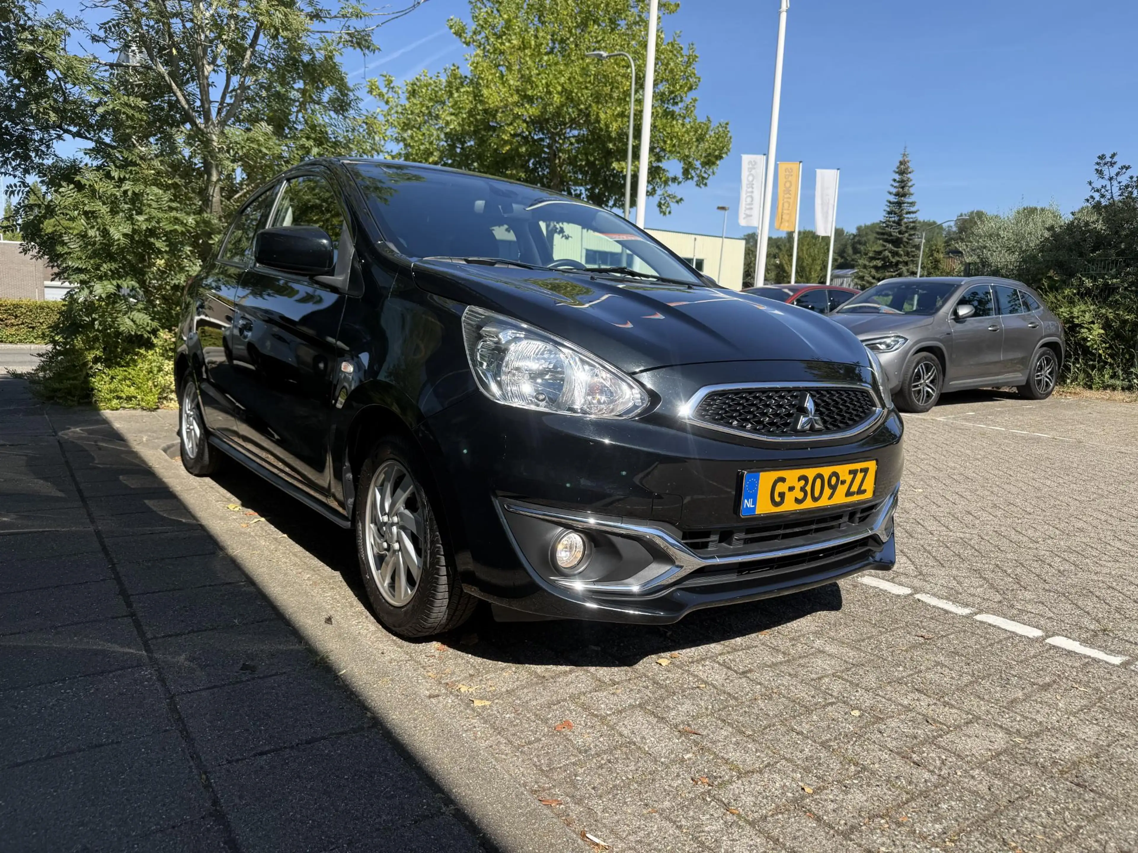 Mitsubishi Space Star 1.0 Active — photo 2