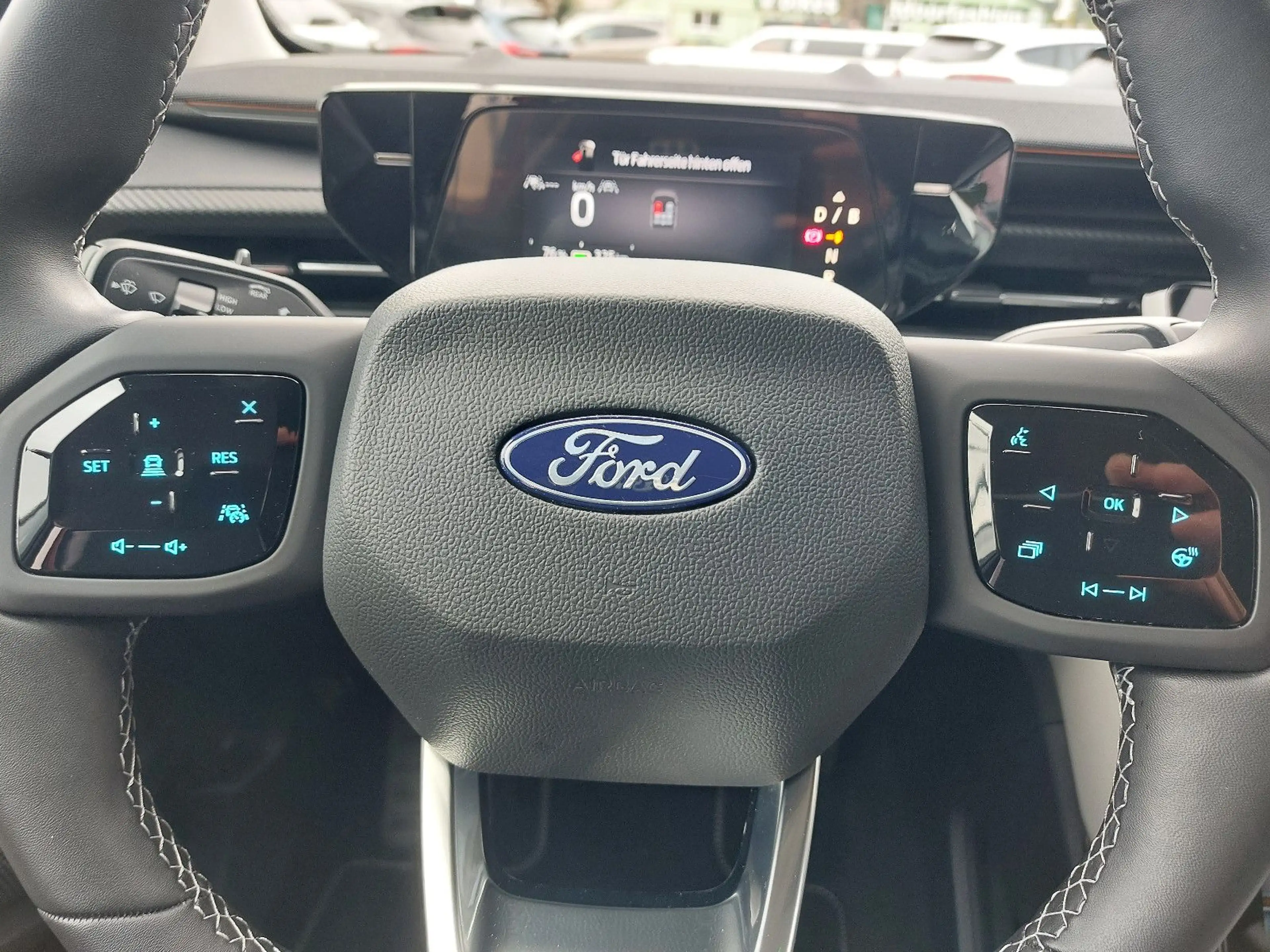 Ford Explorer Premium RWD 77KWH Assistenzsysteme/FGS — photo 7