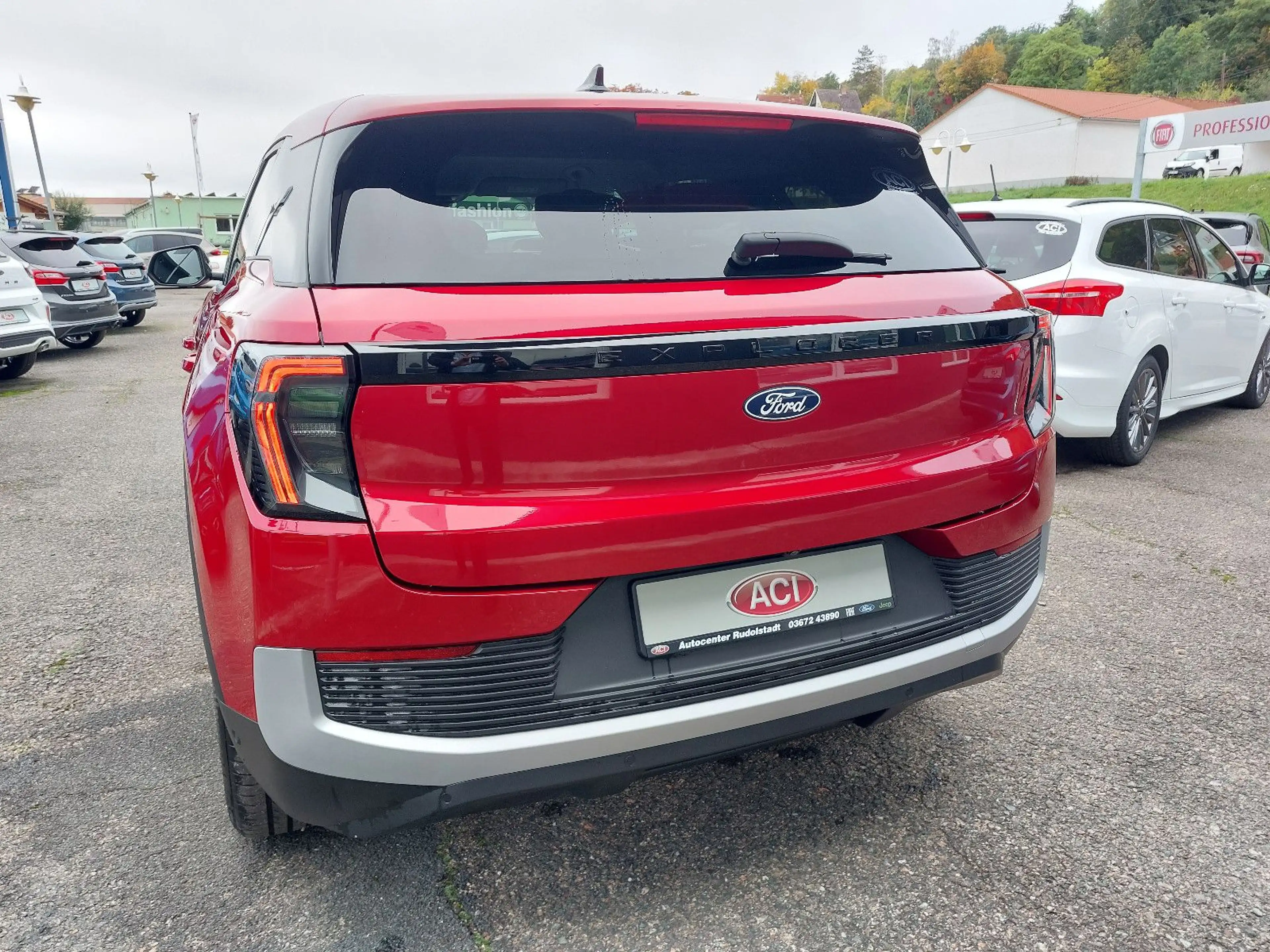Ford Explorer Premium RWD 77KWH Assistenzsysteme/FGS — photo 5