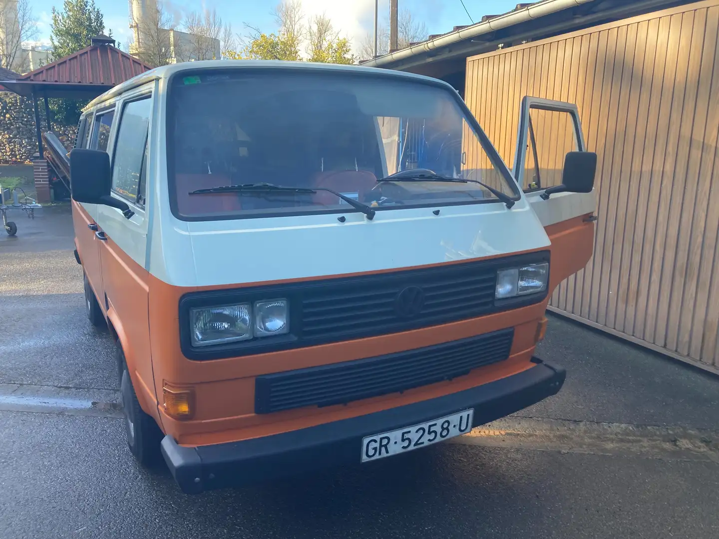 Volkswagen T3 Multivan Multivan 1.9TD Naranja - 1