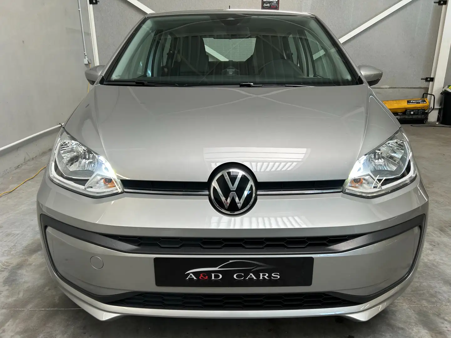 Volkswagen up! 1.0i 65cv- 5Portes- Cruise- full options- PDC Gris - 2