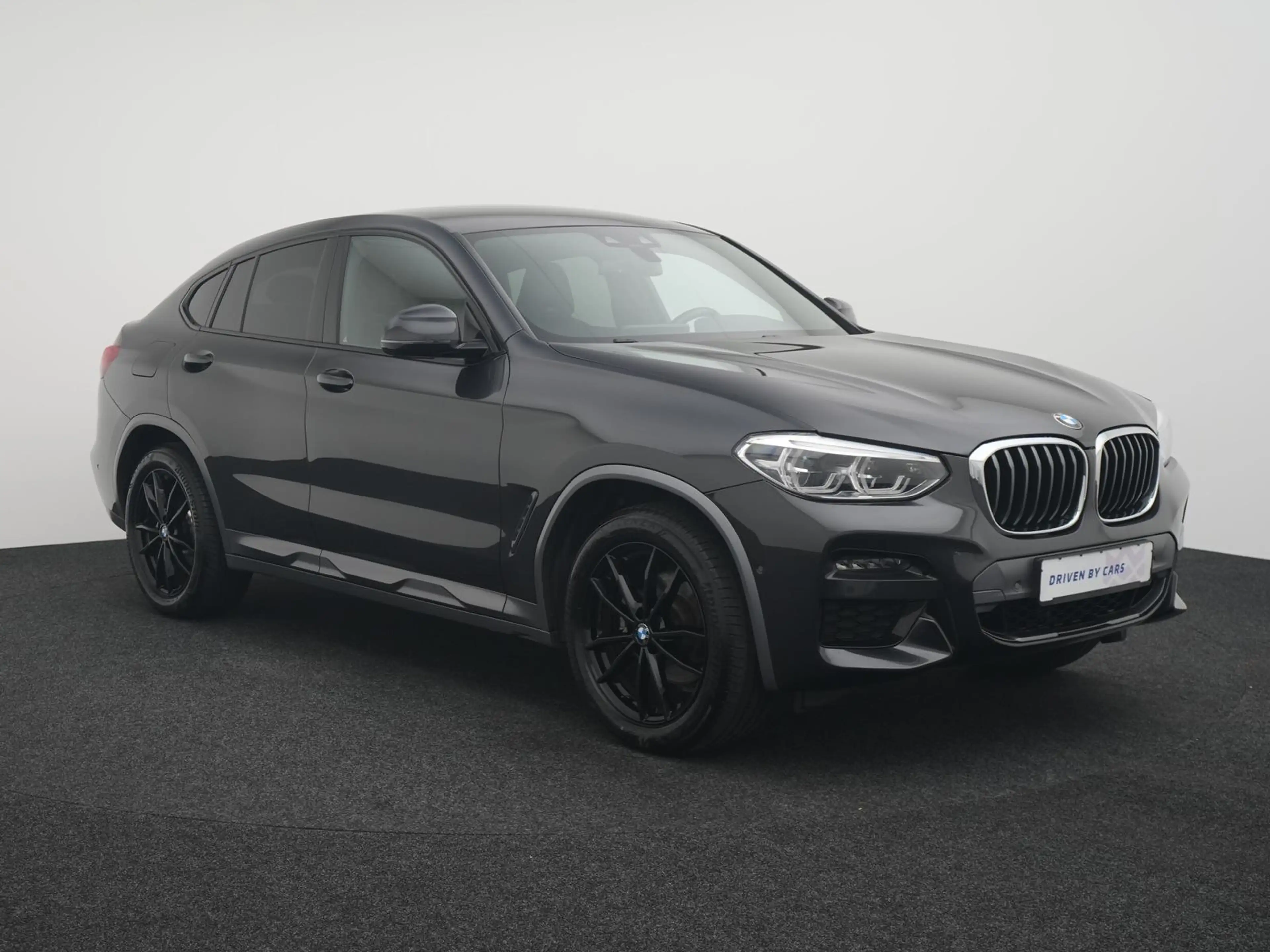 BMW X4 xDrive 20 d M Sport X,LED,HUD,AHK,MEMORY,TOTW — photo 3