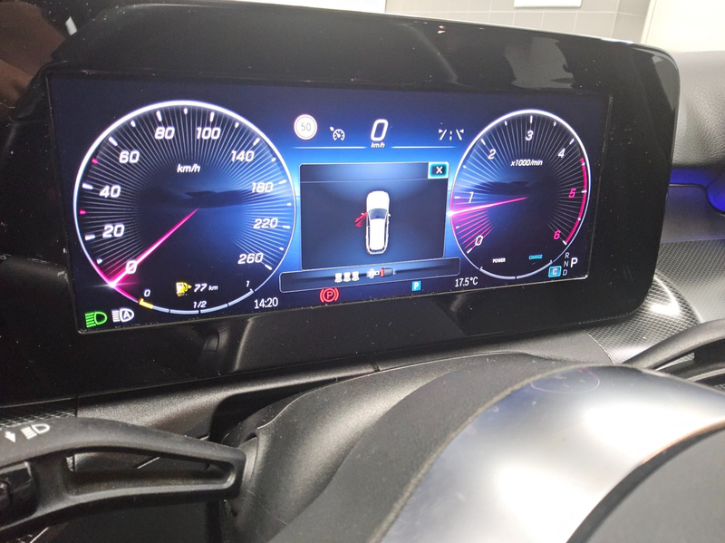 Mercedes-Benz C 220 T d Avantgarde T-Leder Navi LED 360 AHK — photo 10