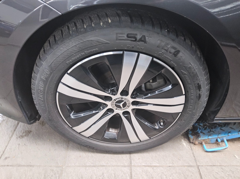 Mercedes-Benz C 220 T d Avantgarde T-Leder Navi LED 360 AHK — photo 11