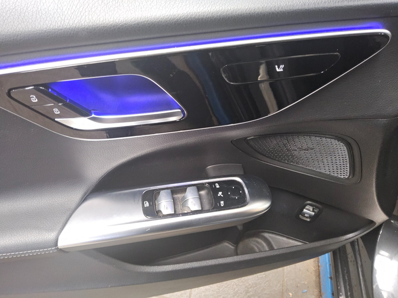 Mercedes-Benz C 220 T d Avantgarde T-Leder Navi LED 360 AHK — photo 9