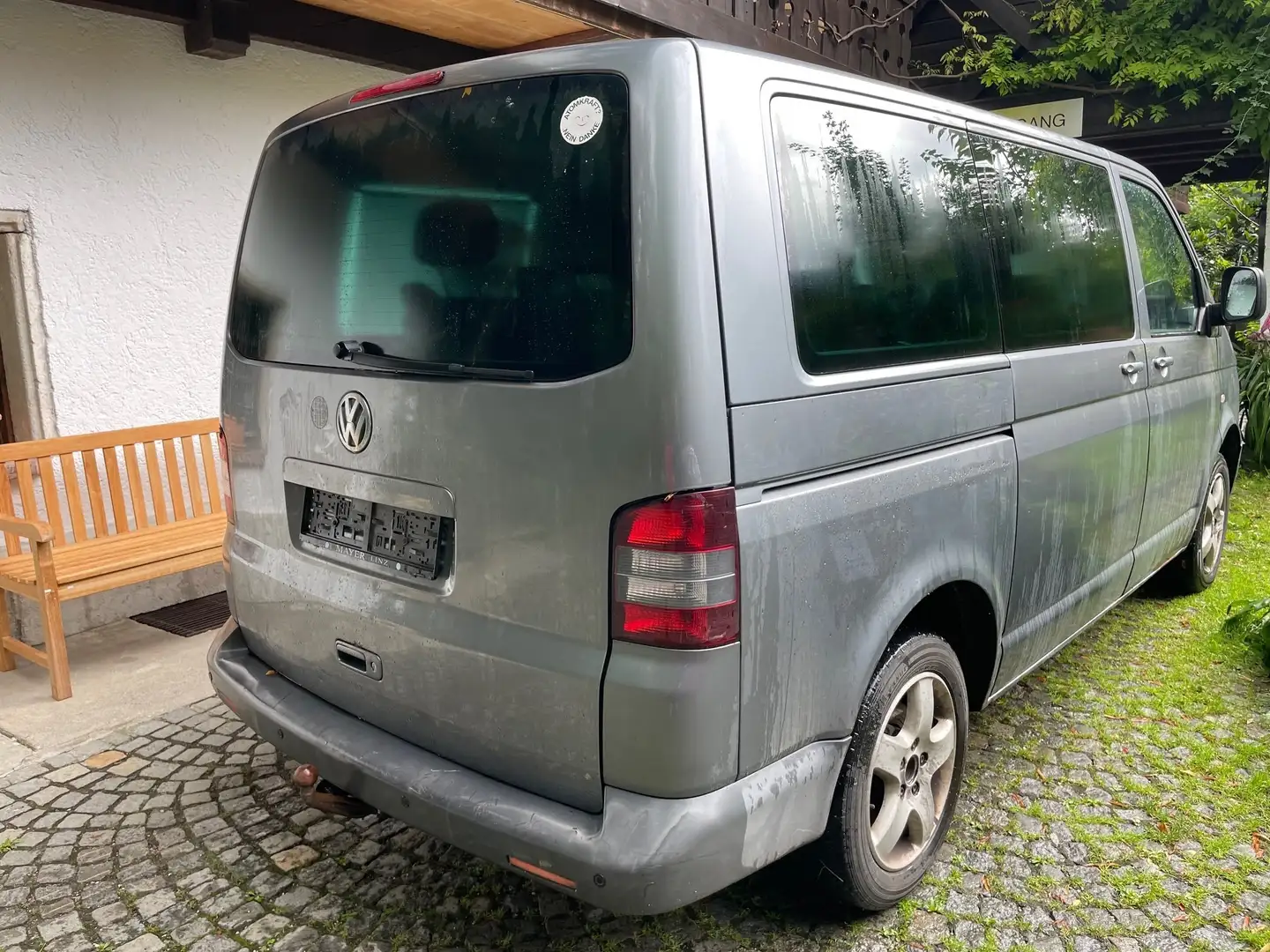 Volkswagen T5 Multivan Pan Americana 2,5 TDI 4motion D-PF Grau - 1