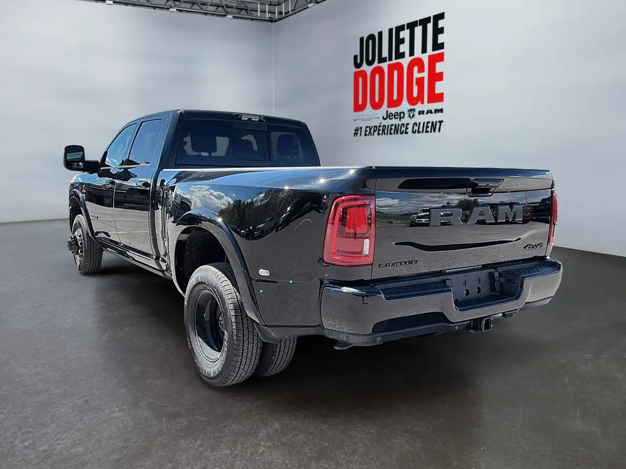 RAM 3500 снимка RAM 3500