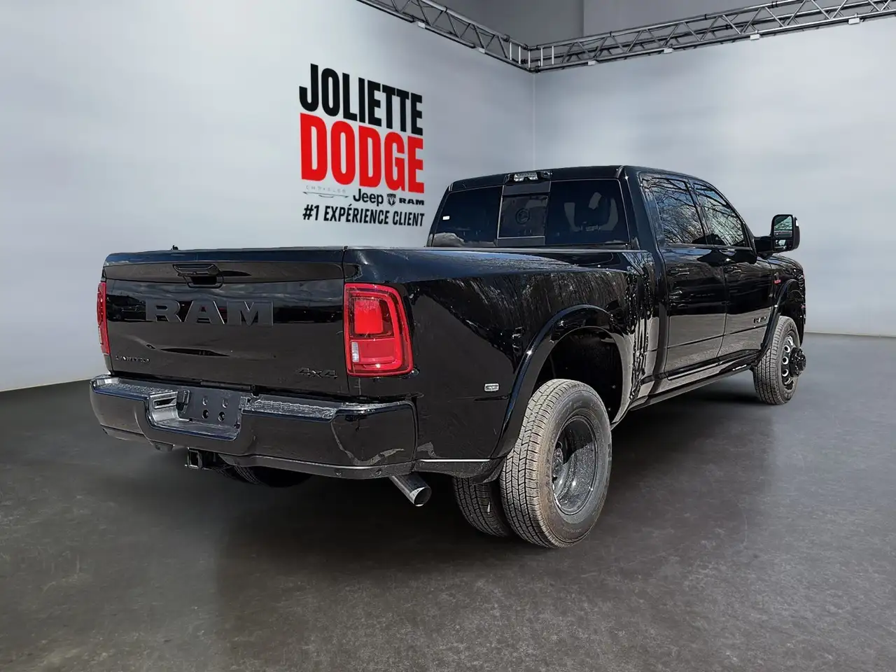RAM 3500 снимка RAM 3500