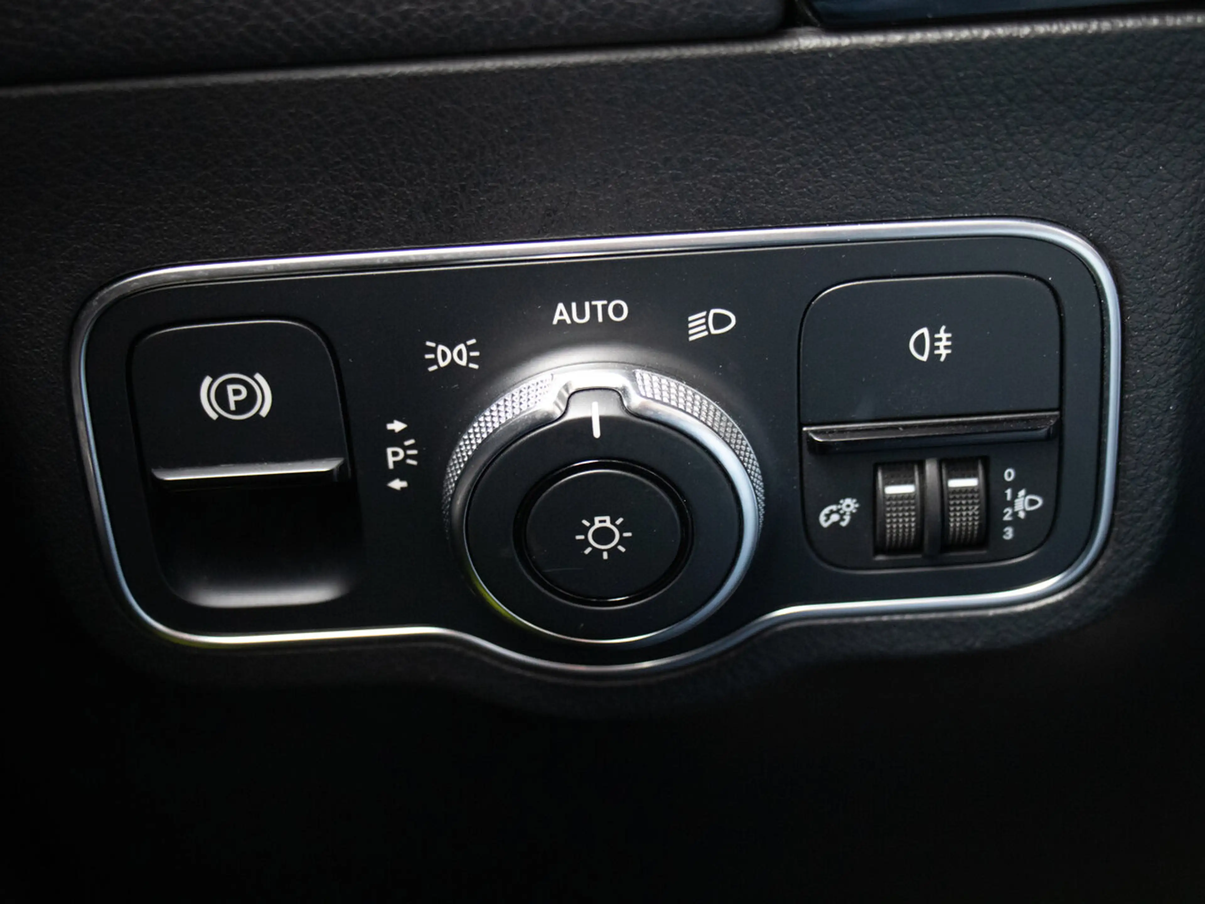 Mercedes-Benz B 180 1.5 AUTOMAAT 115PK CAMERA|NAVI|SENSOREN — photo 17
