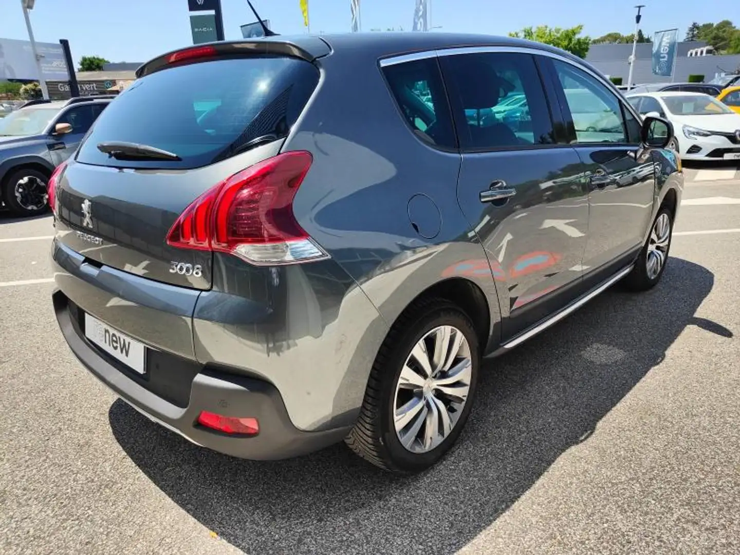 Peugeot 3008 1.2 Puretech Style II S\u0026S Gris - 2
