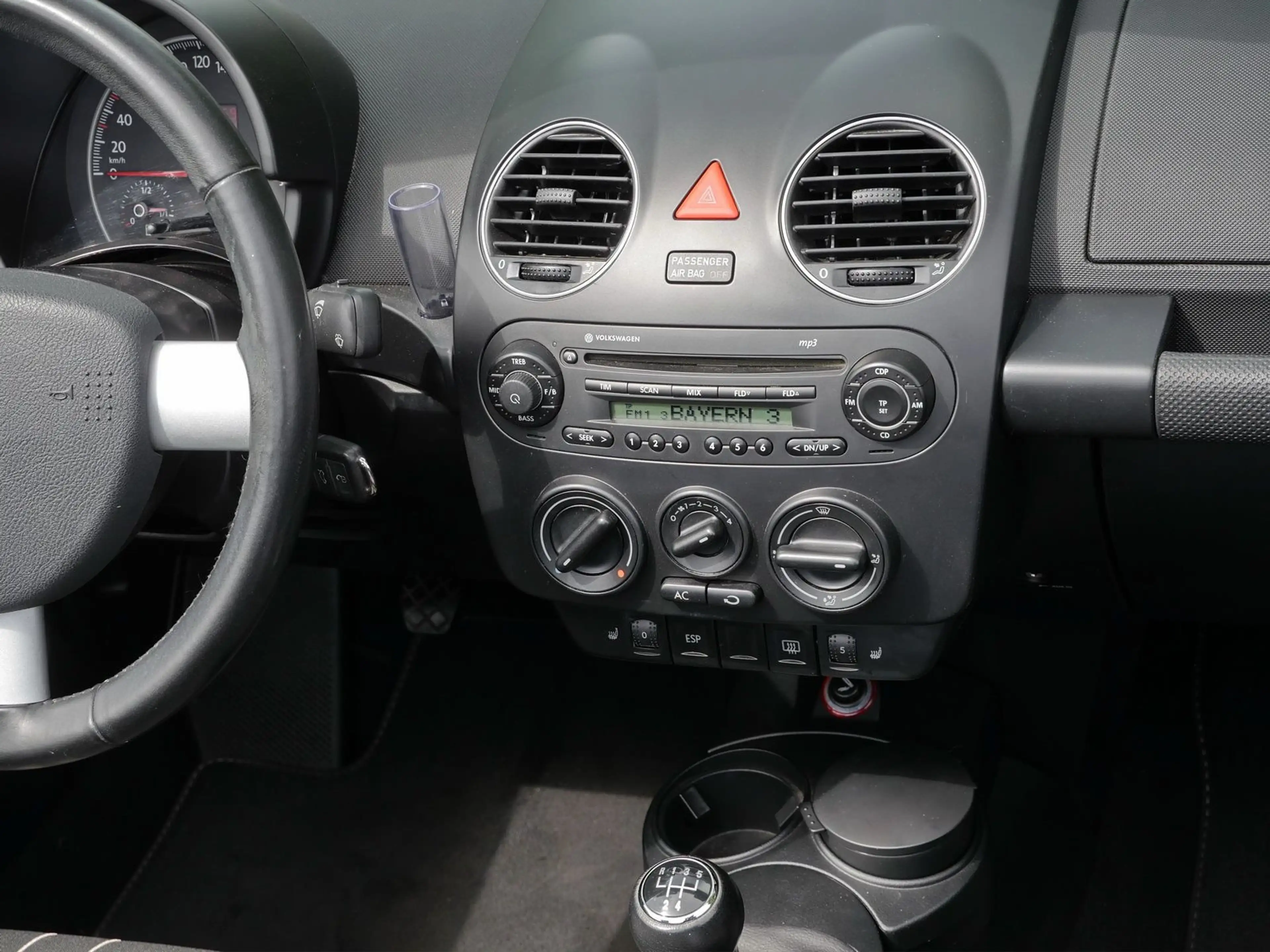Volkswagen New Beetle Cabriolet 1.9 TDI Parkpilot*Klima*GRA — photo 6