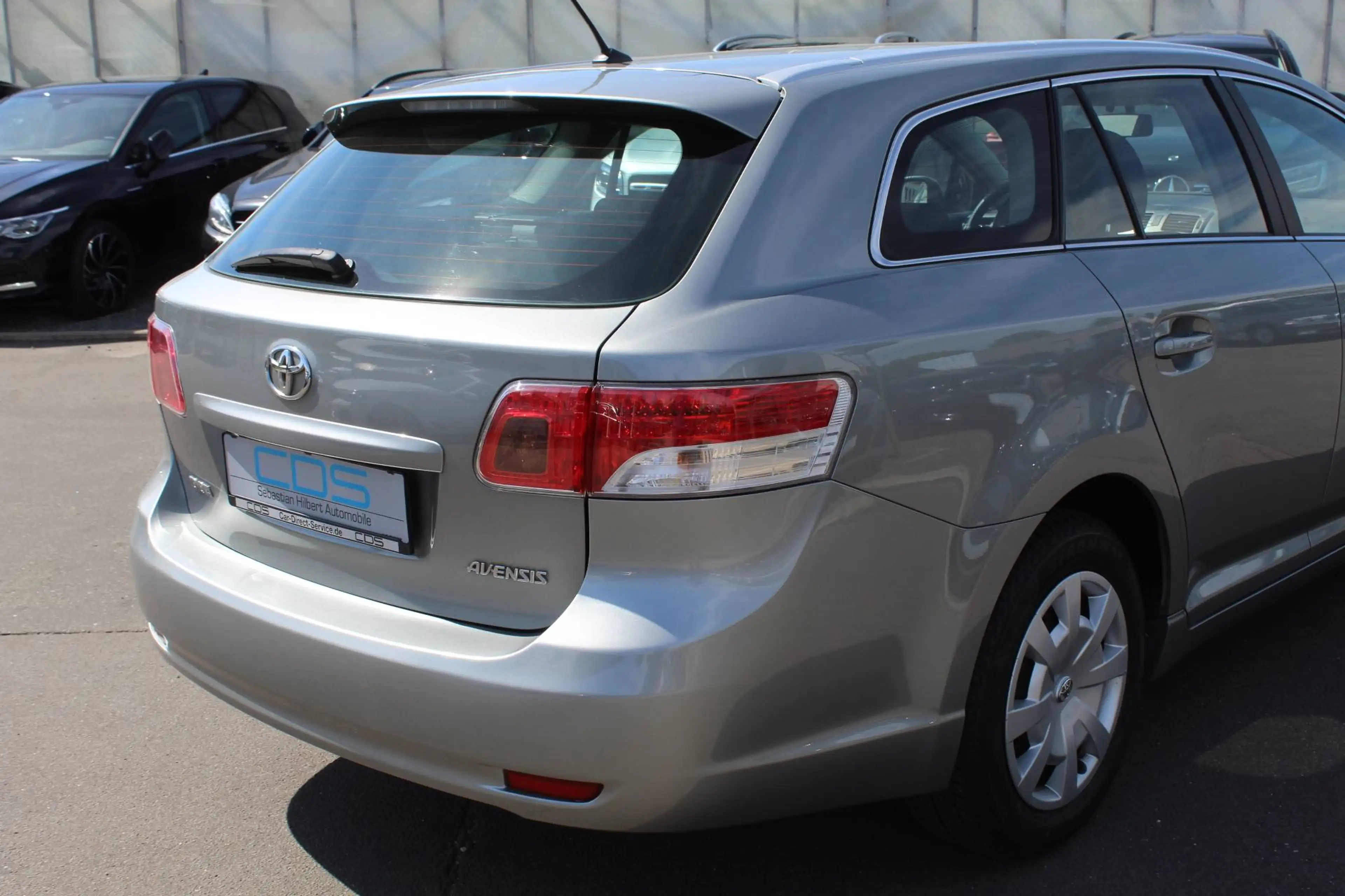 Toyota Avensis Kombi 1.8 Sol -Klimaautom.+Sitzh.+TÜV NEU+ — photo 6