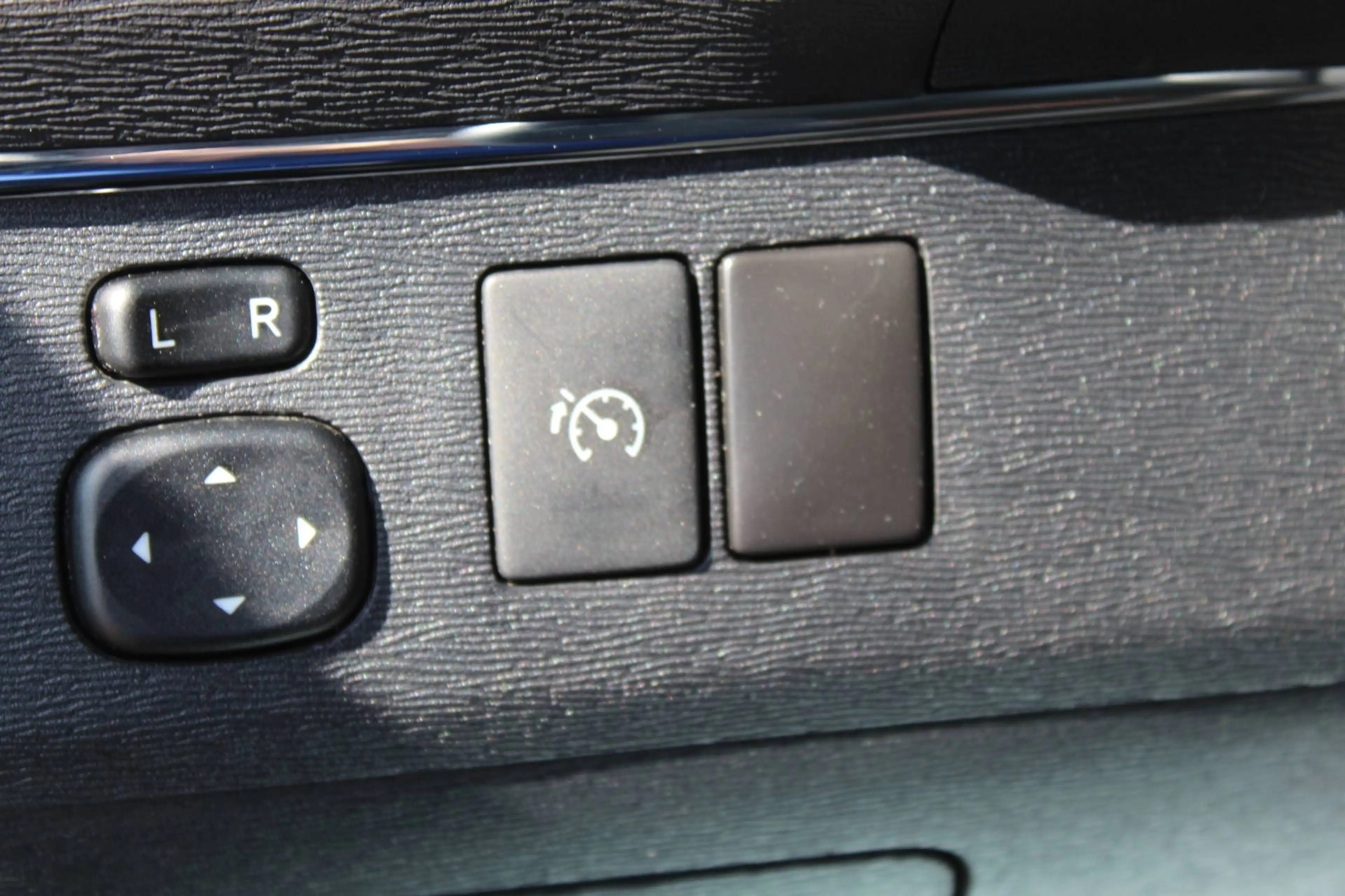Toyota Avensis Kombi 1.8 Sol -Klimaautom.+Sitzh.+TÜV NEU+ — photo 15