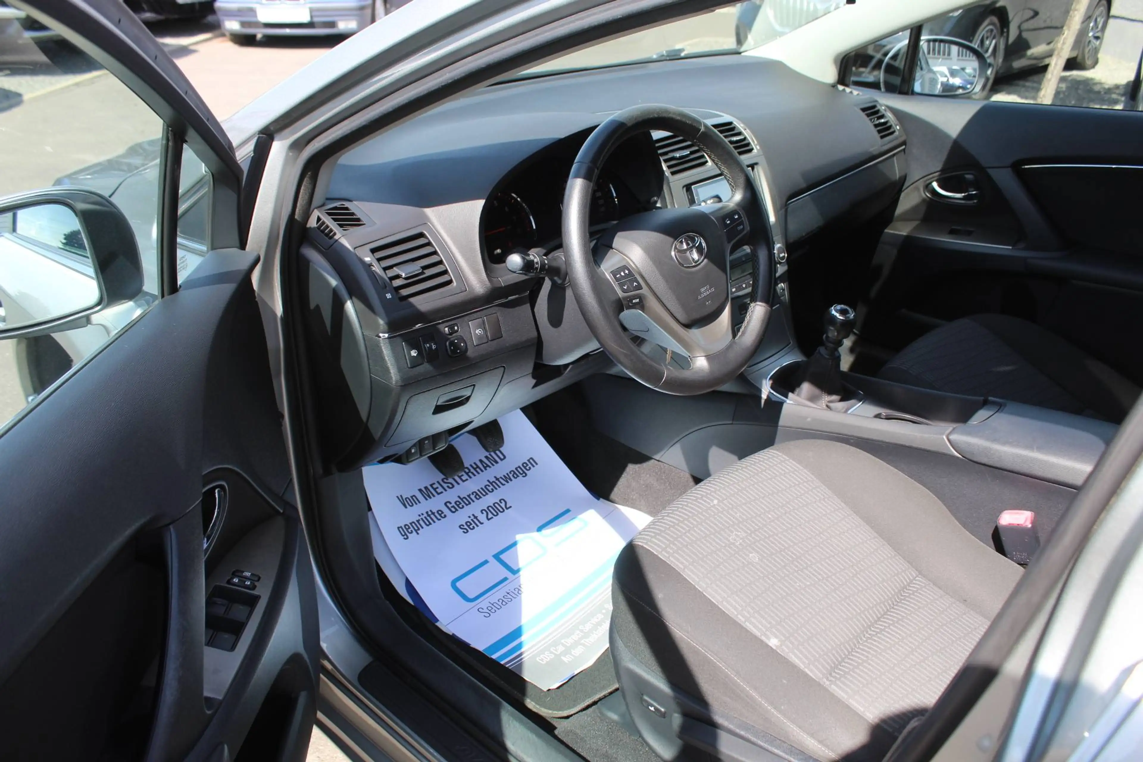 Toyota Avensis Kombi 1.8 Sol -Klimaautom.+Sitzh.+TÜV NEU+ — photo 7