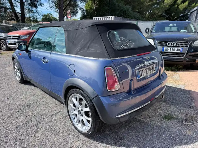 Mini Hatch view 3