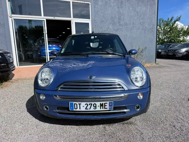 Mini Hatch view 2