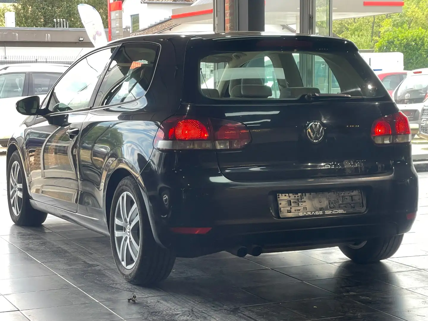 Volkswagen Golf 2.0 CR TDi Highline DPF 119g 110CH*REGULATEUR*PDC Zwart - 2