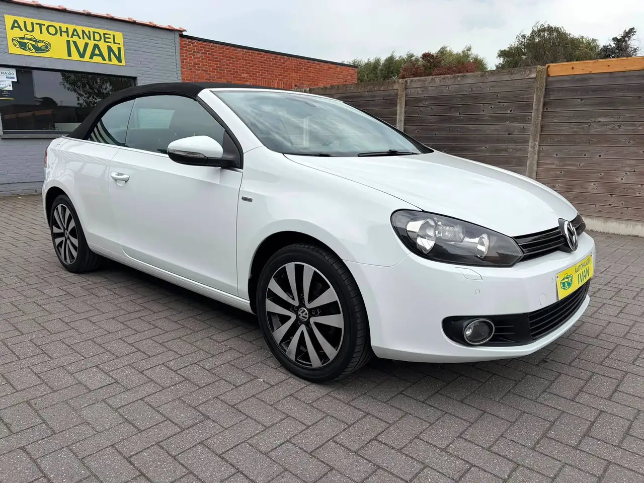Volkswagen Golf Cabriolet