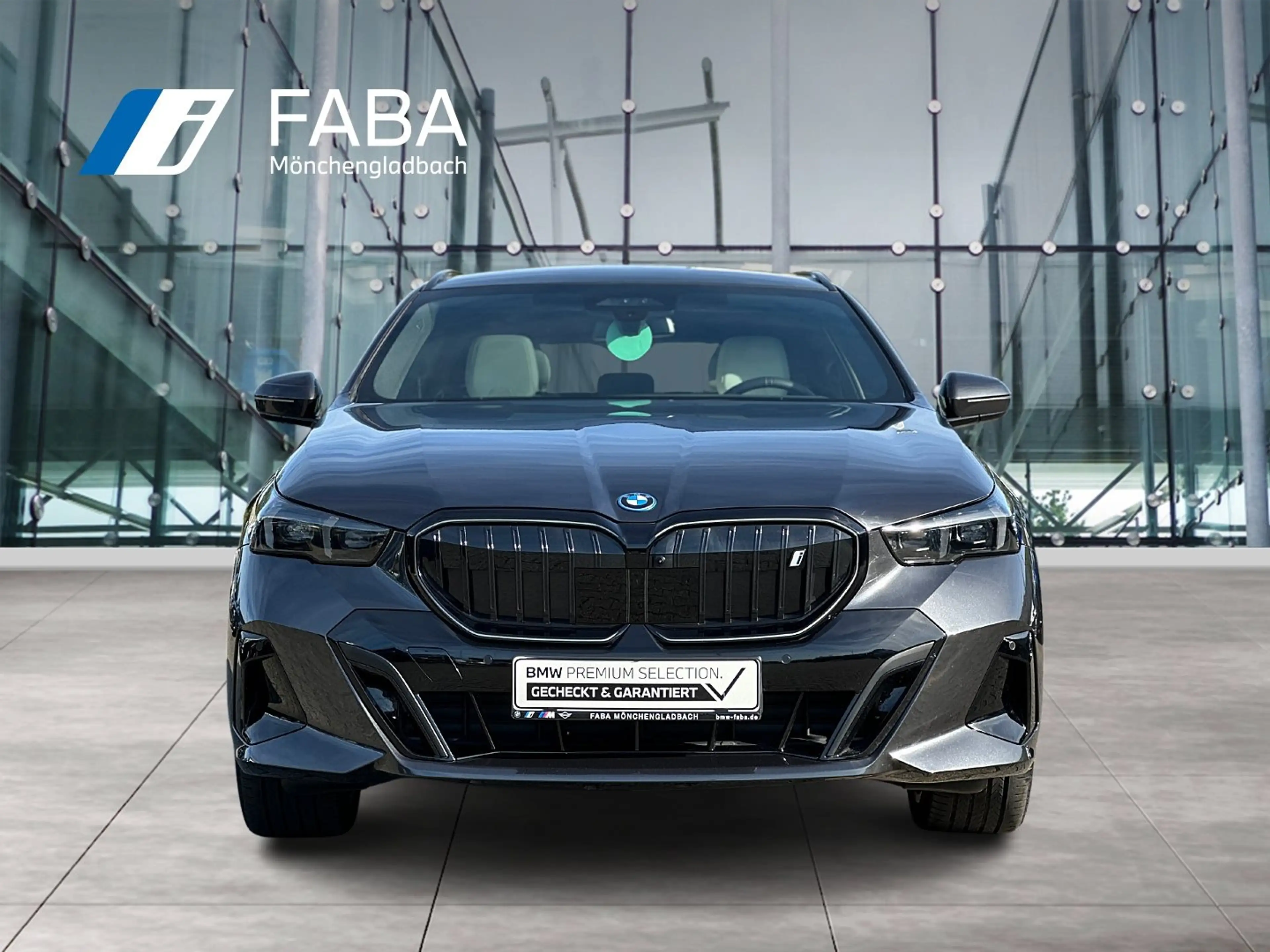 BMW i5 eDrive40 Touring M Sportpaket Head-Up DAB — photo 3