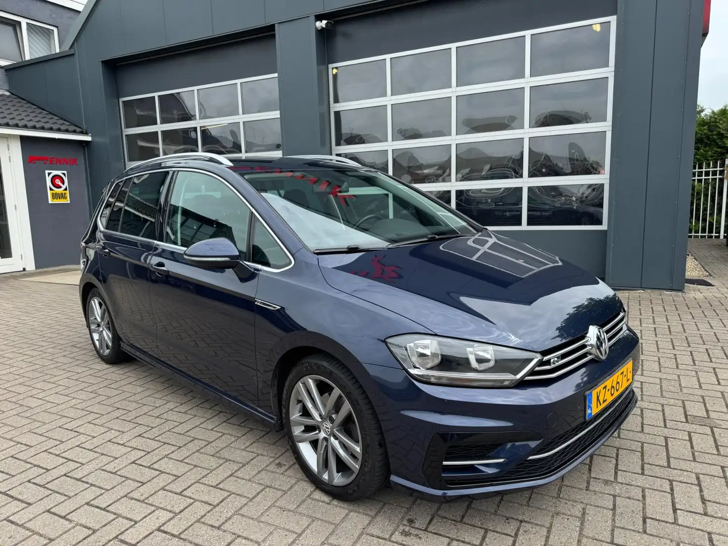 Volkswagen Golf Sportsvan 1.2 TSI Highline R-Line / Camera / Trekhaak / Crui Bleu - 2