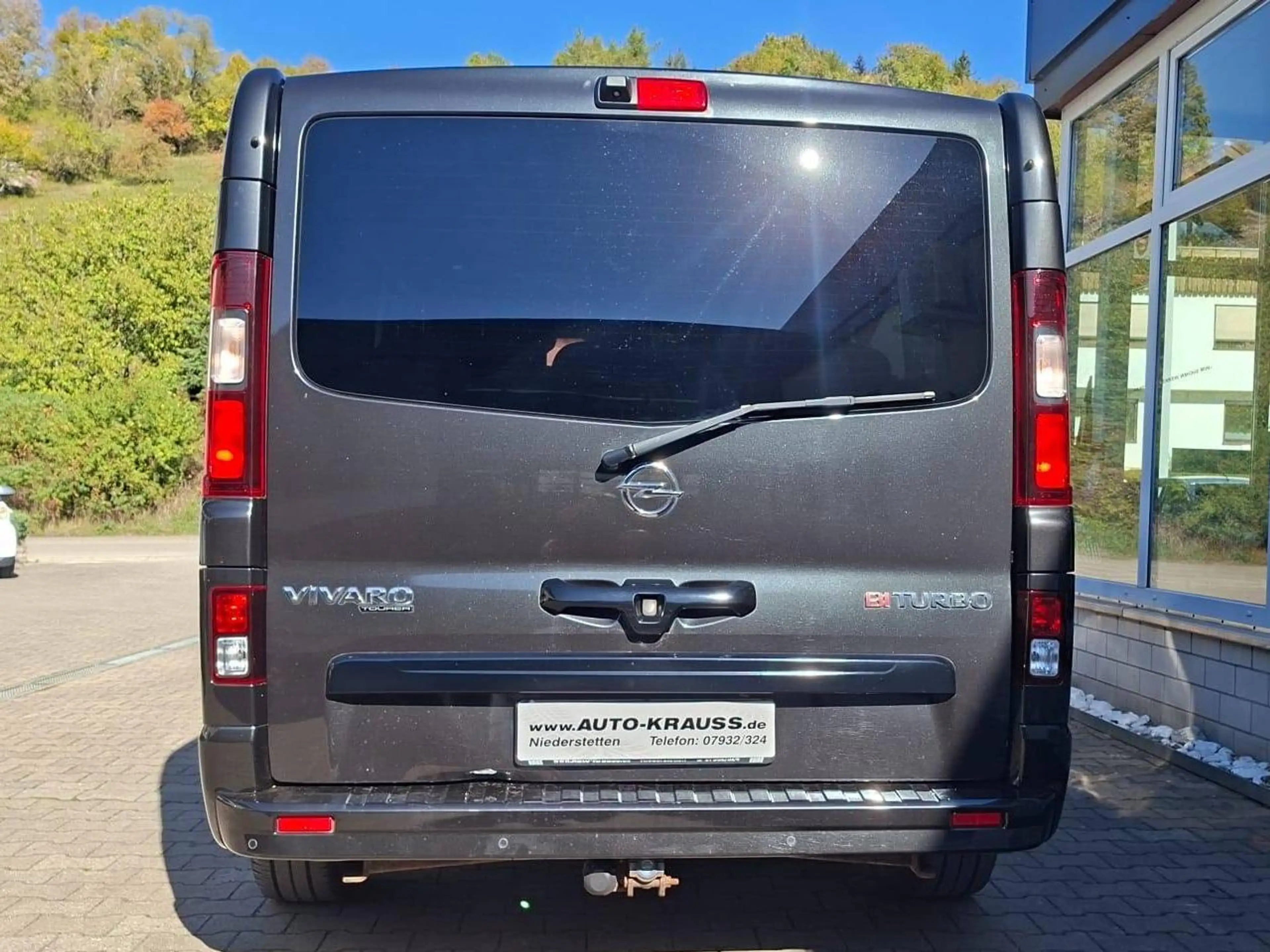 Opel Vivaro Vivaro 1.6 D (CDTI) 1.6 D L2H1 Tourer — photo 5