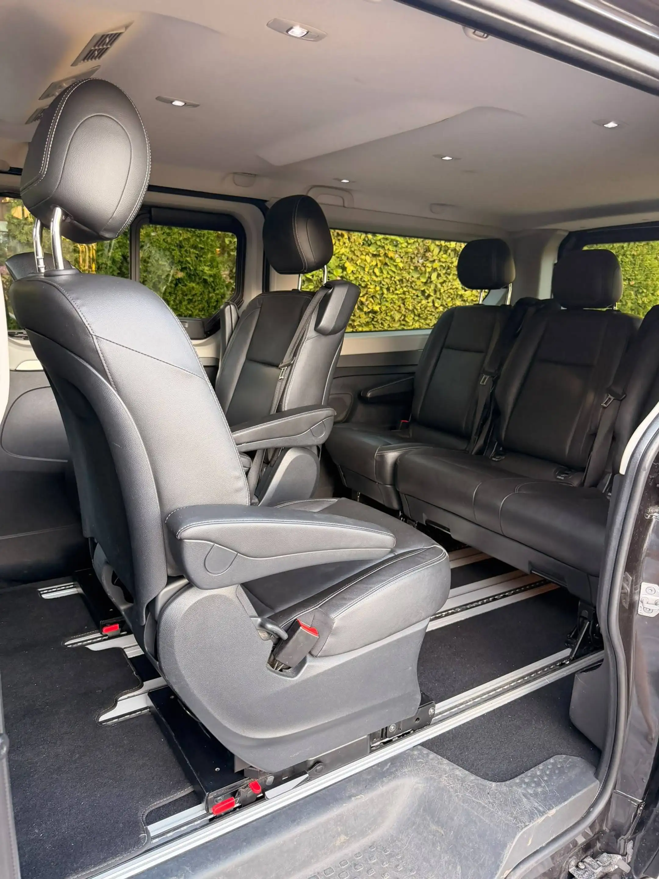 Opel Vivaro Vivaro 1.6 D (CDTI) 1.6 D L2H1 Tourer — photo 12