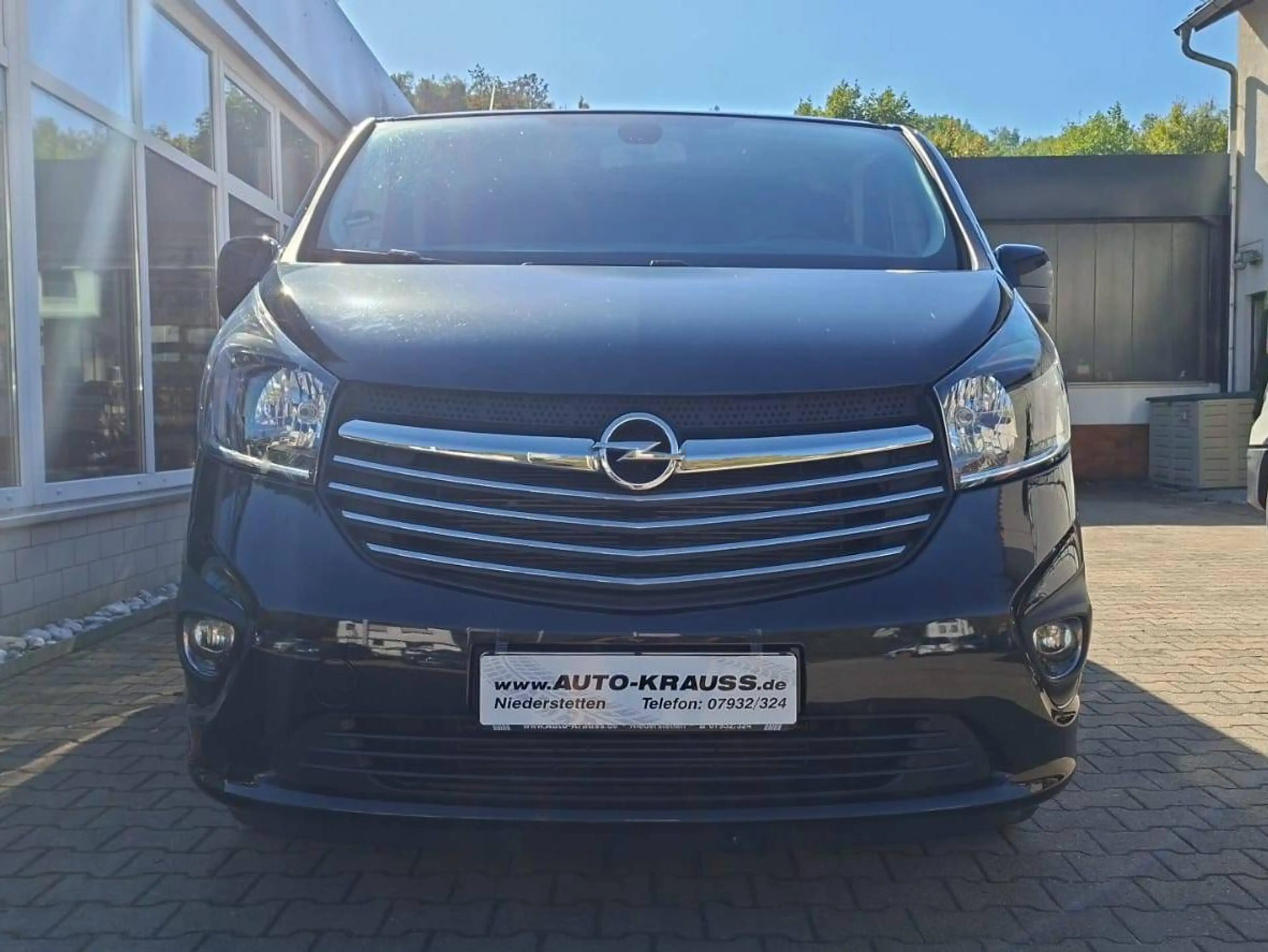 Opel Vivaro Vivaro 1.6 D (CDTI) 1.6 D L2H1 Tourer — photo 3