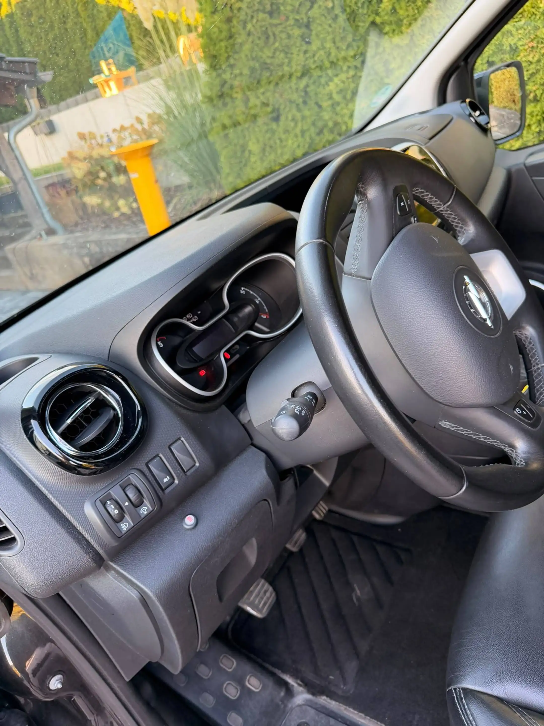 Opel Vivaro Vivaro 1.6 D (CDTI) 1.6 D L2H1 Tourer — photo 11