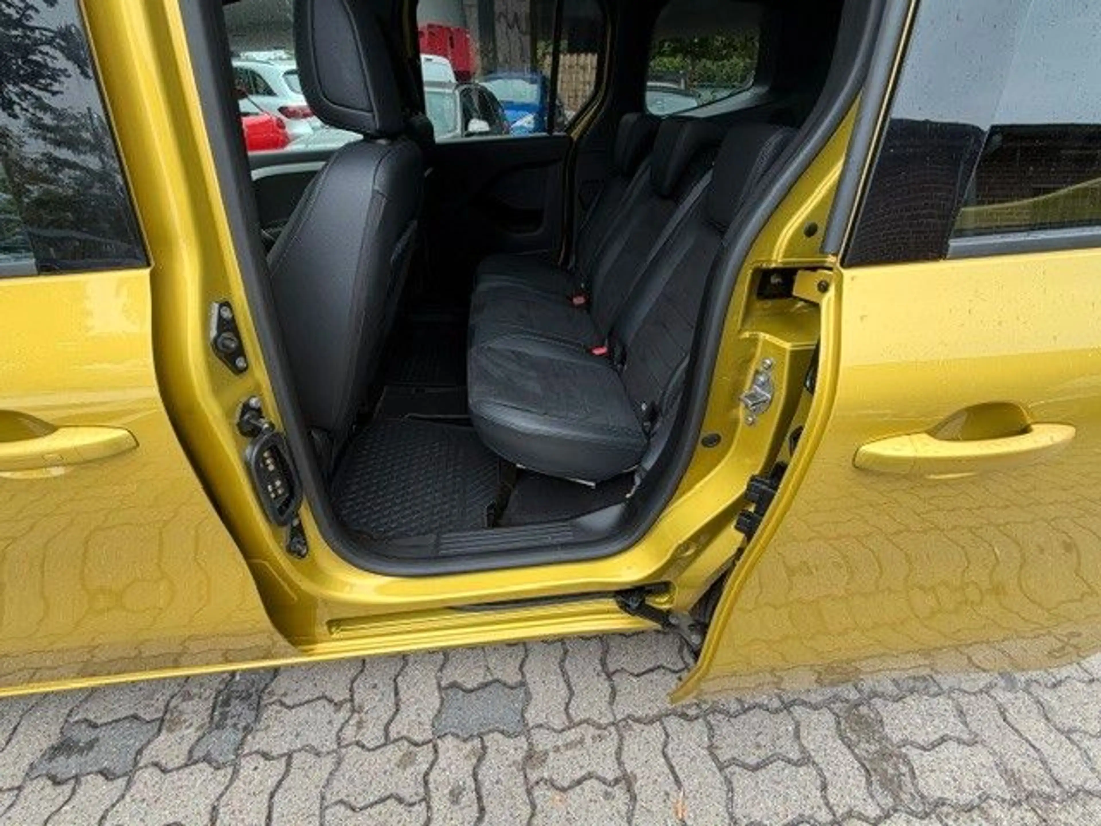 Mercedes-Benz T-Class T 180d Progressive 9G-Tr/Kamera/Top Zustand! — photo 14