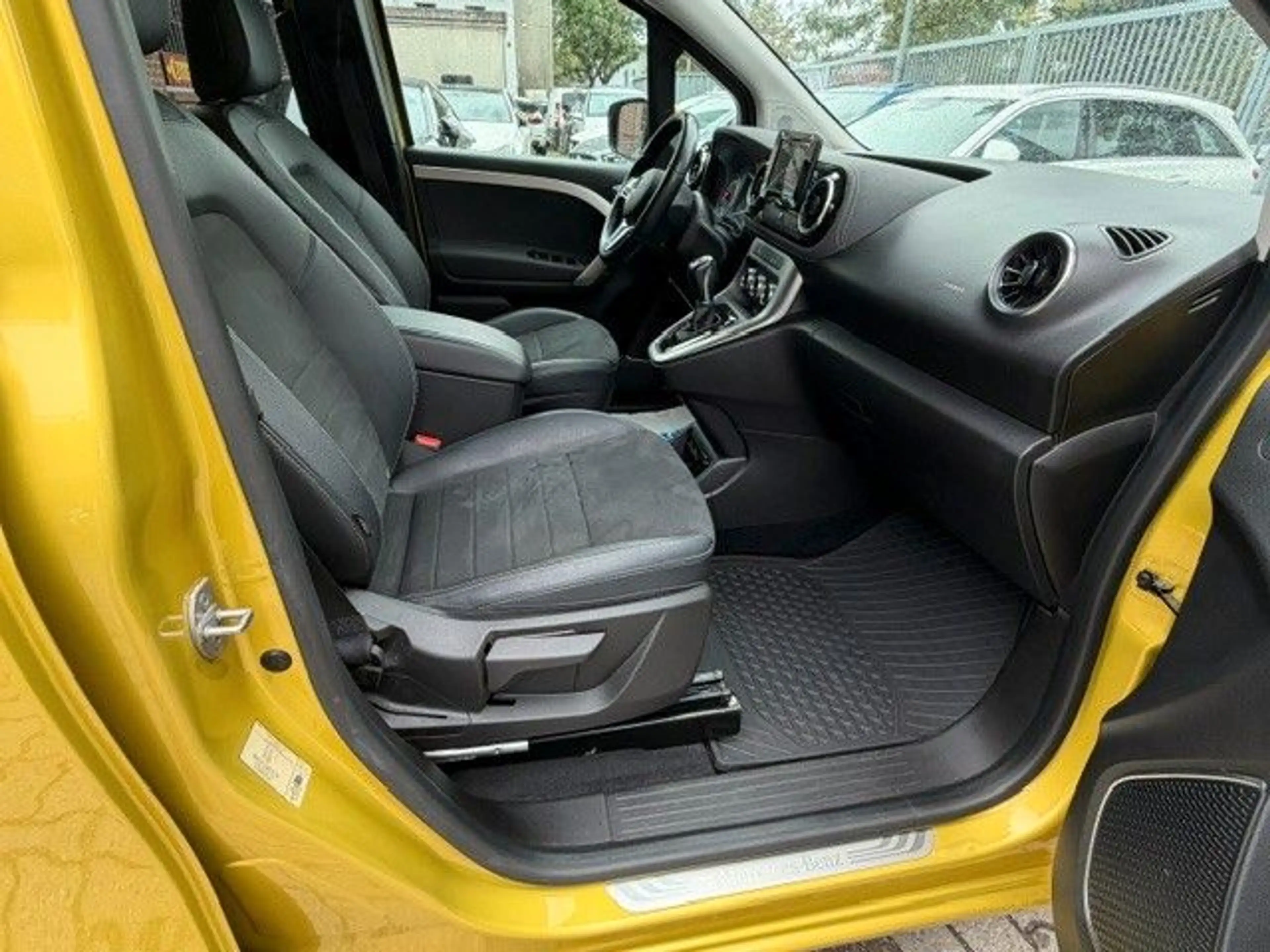 Mercedes-Benz T-Class T 180d Progressive 9G-Tr/Kamera/Top Zustand! — photo 15