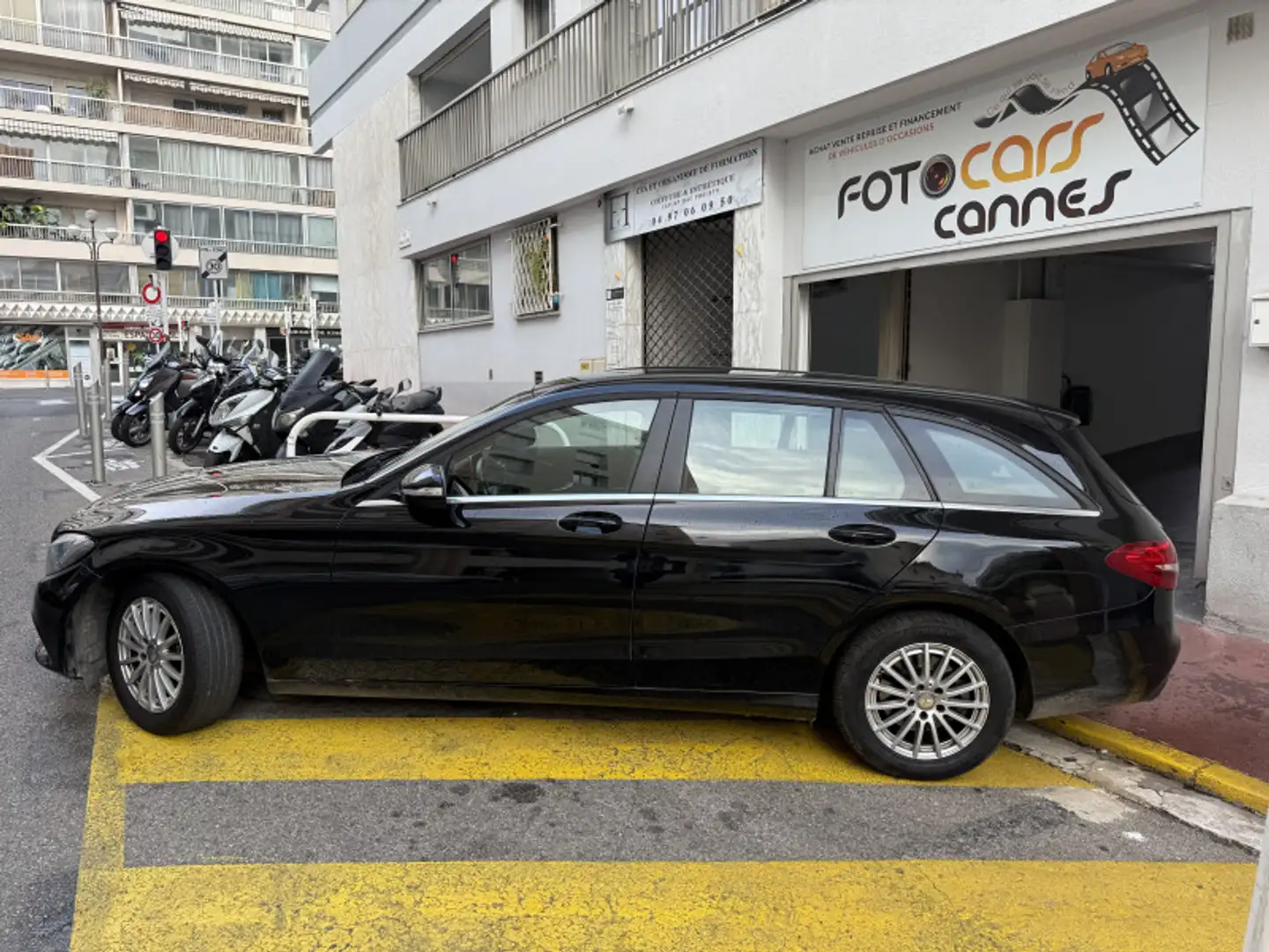 Mercedes-Benz C 180 180 BLUETEC 7G-TRONIC PLUS Schwarz - 2