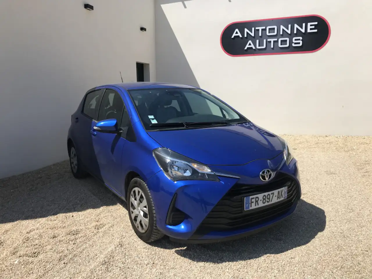 Toyota Yaris 70 VVT-I ULTIMATE 5P