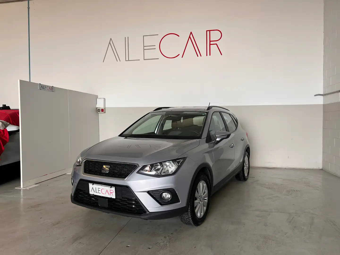 SEAT Arona Arona 1.0 tgi Style 90cv Argento - 1