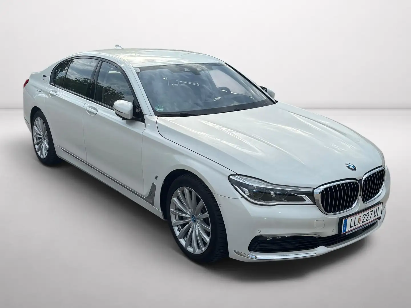 BMW 740 740e BMW 7er-Reihe 740e |Luft|360|Massage|HeadUp|Laser|Nappa|ACC Weiß - 1