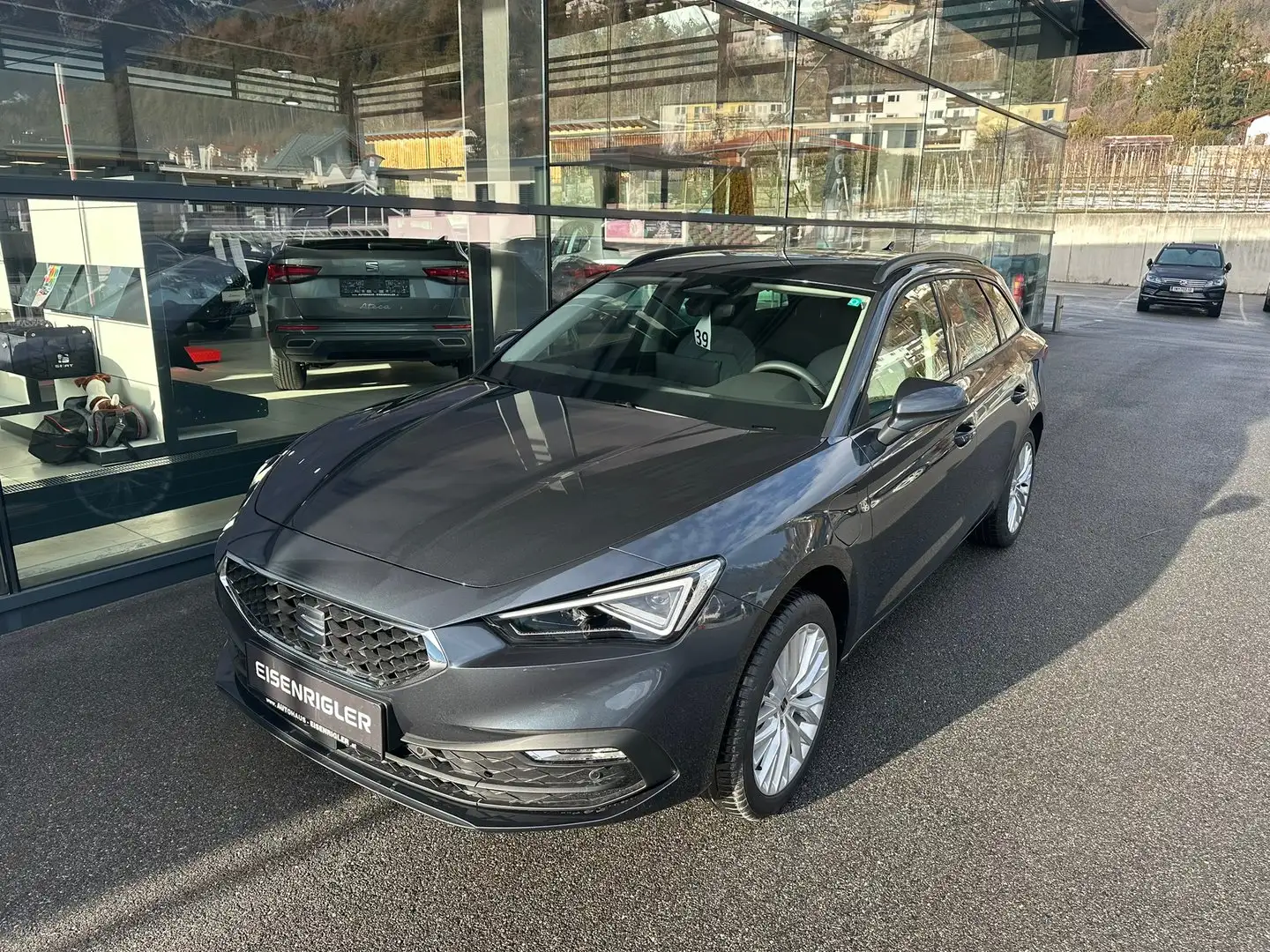 SEAT Leon Style e-HYBRID 150/204 DSG Grau - 1