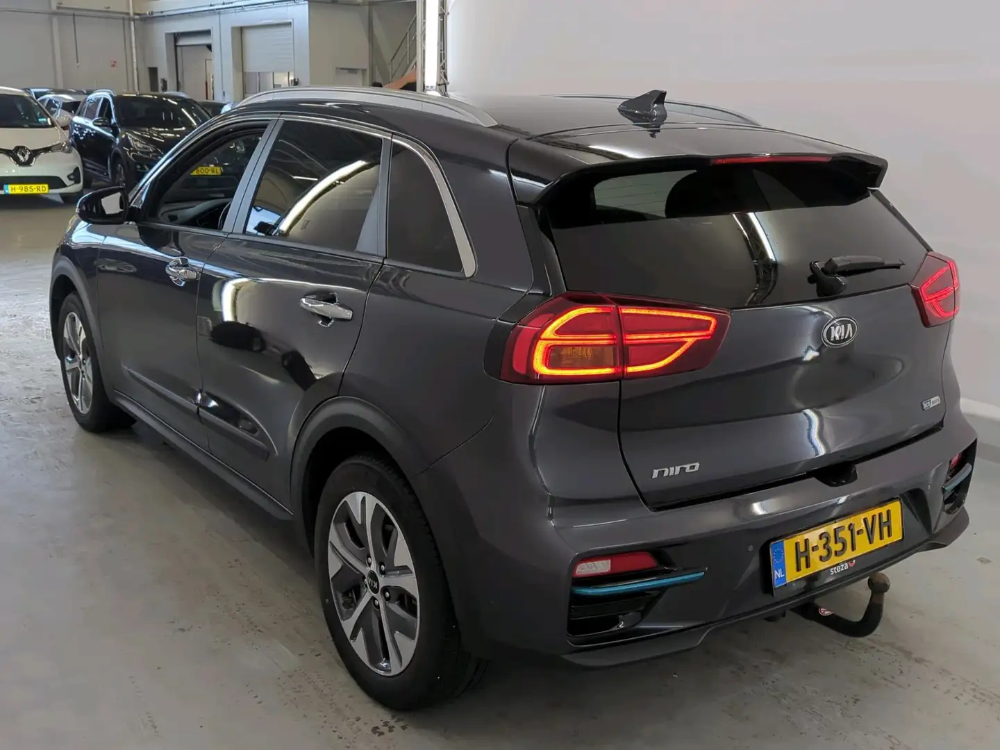 Kia e-Niro ExecutiveLine 204pk 64 kWh | Fase 3 | MY20 | Leder Grigio - 2