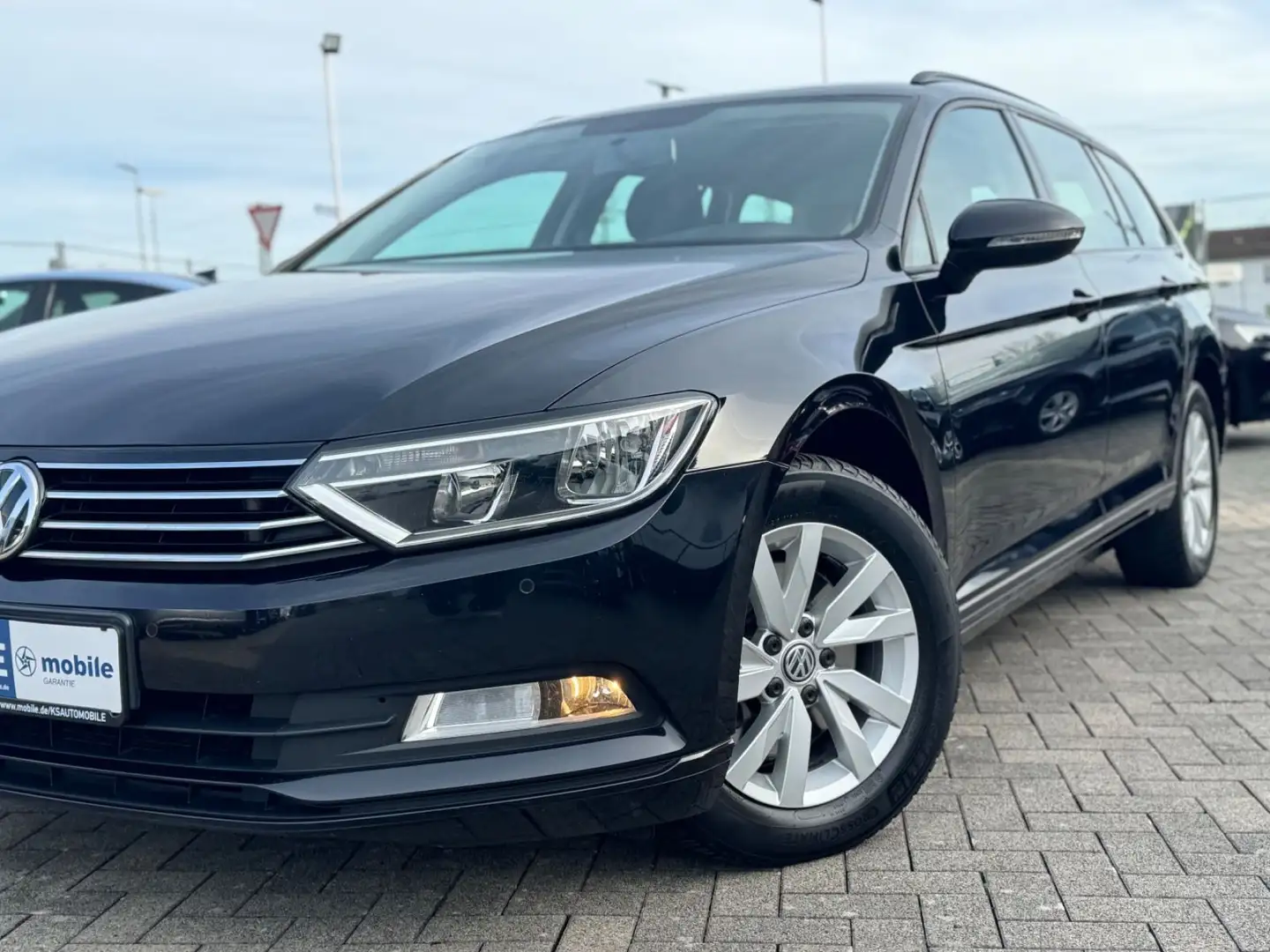 Volkswagen Passat Variant Passat 2.0 TDI Trendline *KLIMA*Shzg*PDC*1.Hand* Schwarz - 2
