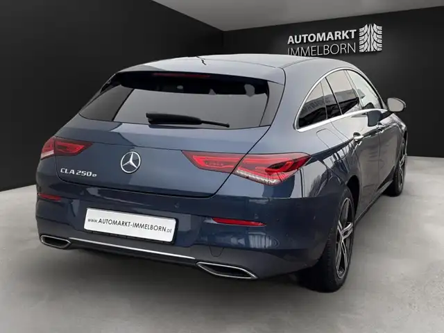 Mercedes-Benz CLA view 9