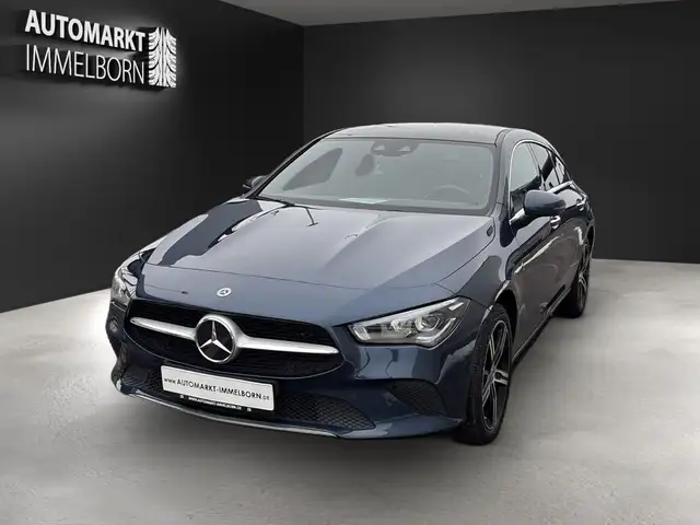 Mercedes-Benz CLA view 3